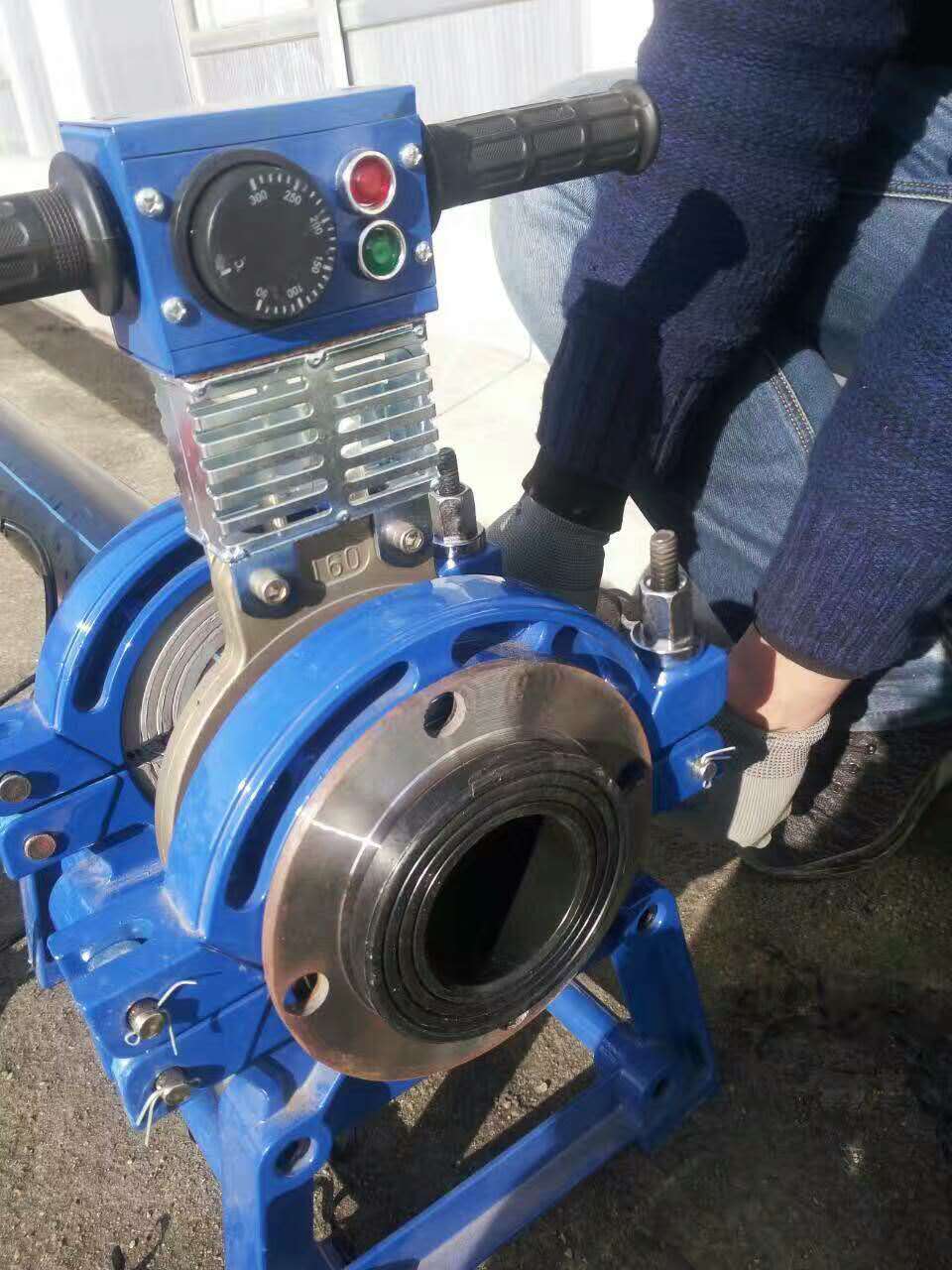 ��װ����